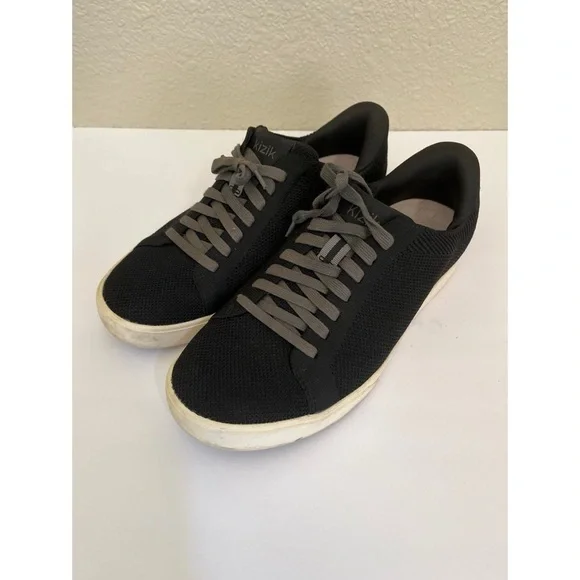 Kizik Irvine Black Knit Men’s Slip On Size 10 - Picture 1 of 6